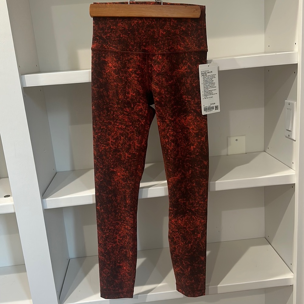 Lululemon, NWT wunder train HR TIGHHT 25”